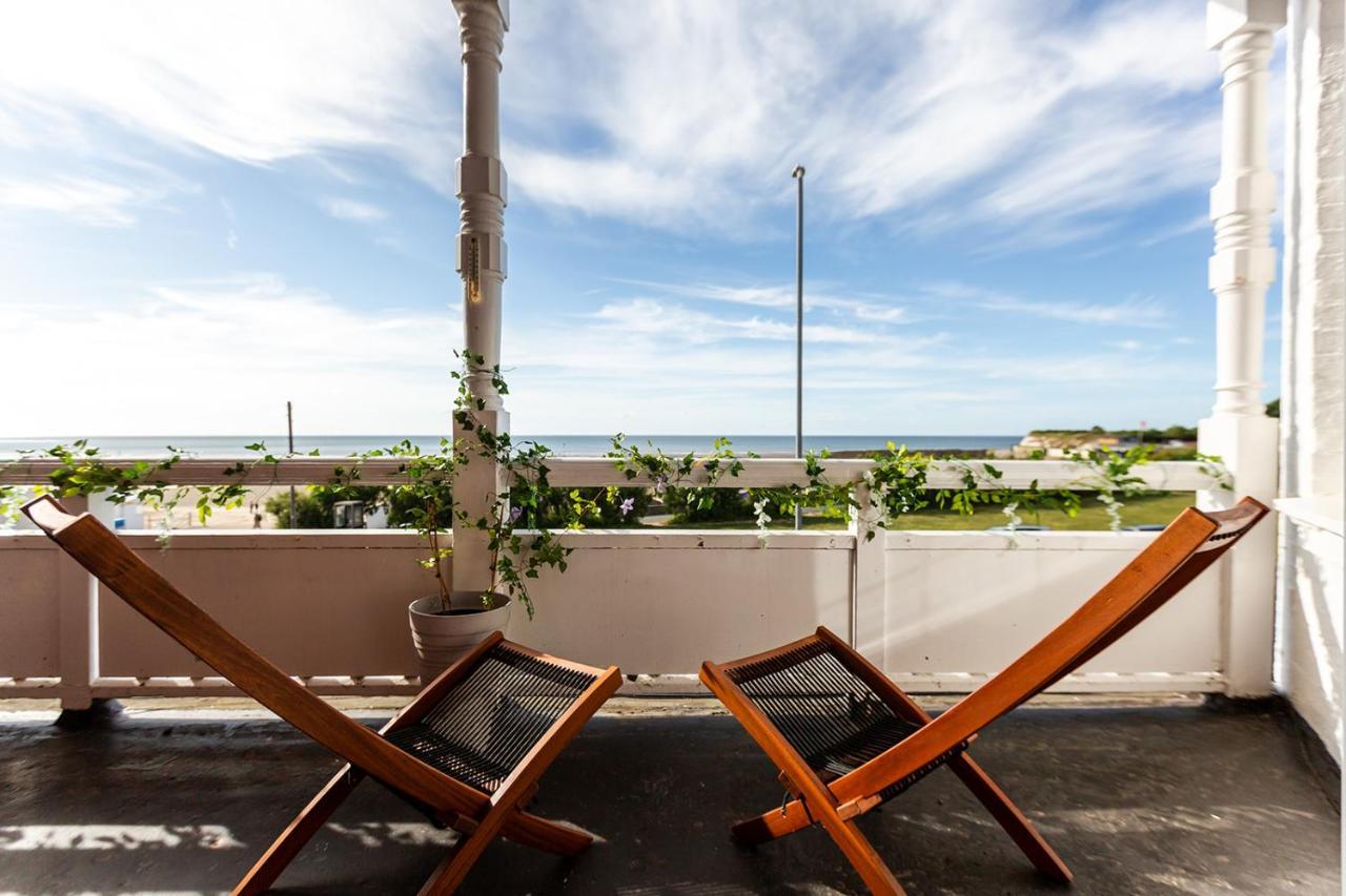 Appartement A View Of The Bay- Panoramic Sea Views- Sleeps 4 à Westgate-on-Sea Extérieur photo